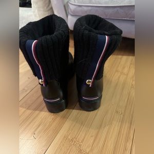Tommy Hilfiger rain boots. Size 7 in good condition